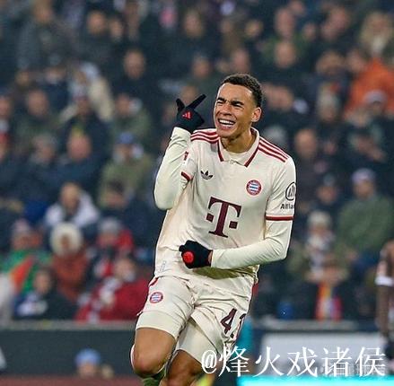 孔帕尼:穆西亚拉明年1月复出 孔帕尼:穆西亚拉明年1月复出