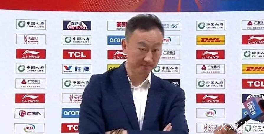 米奇：我爱我们的球队，教练刘维伟在喝茶的时候教了我很多